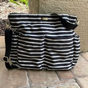 Kate Spade Crossbody Adjustable Diaper bag with changing pad